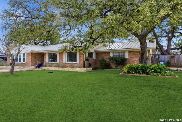 819 Pecan St., Blanco, TX 78606 - #3