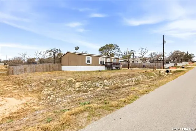 101 Rocky Ridge, Poteet, TX 78065 - #2