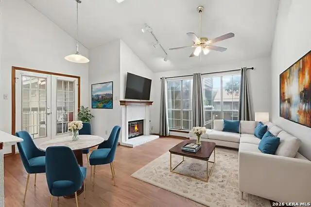 8633 Datapoint Dr #270, San Antonio, TX 78229 - #1