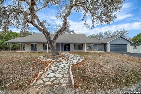 32054 Oak Ridge Pkwy, Bulverde, TX 78163