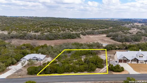 486 Thoroughbred, Spring Branch, TX 78070