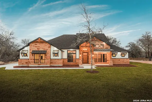 176 Hondo Ridge, La Vernia, TX 78121