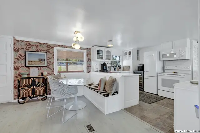 901 Glenn, Canyon Lake, TX 78133 - #3