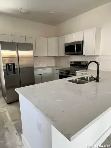 317 Toledo, San Antonio, TX 78203 - #2