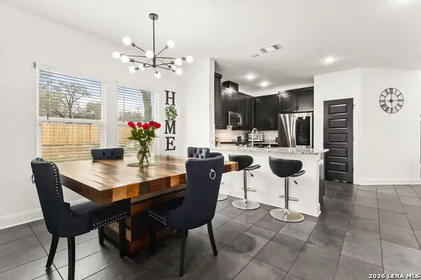 4230 Waterwood Pass, Elmendorf, TX 78112