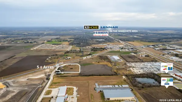 637 Strempel Rd, Seguin, TX 78155