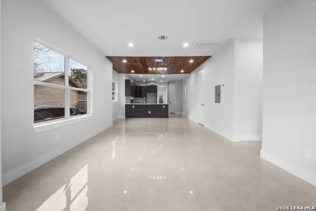 531 W Rosewood, San Antonio, TX 78212 - #2