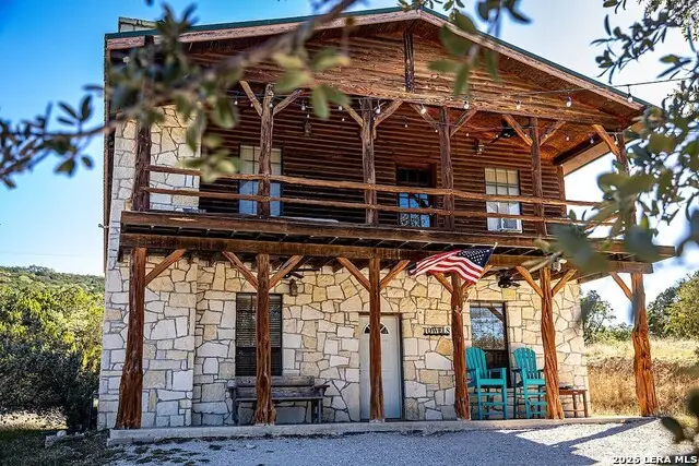 896 Old Rocksprings Rd, Leakey, TX 78873 - #2