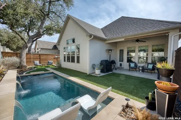 151 Bedingfeld, Shavano Park, TX 78231