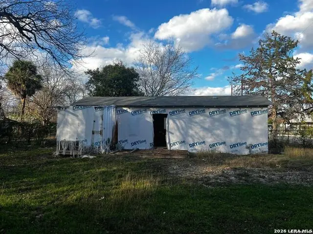 307 S San Bernardo, San Antonio, TX 78237 - #1