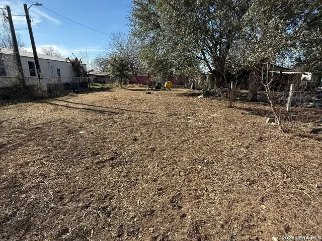 1507 Hough, Adkins, TX 78101 - #2