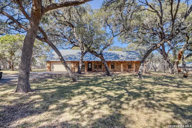 206 S River Place Rd, Rio Frio, TX 78879 - #2