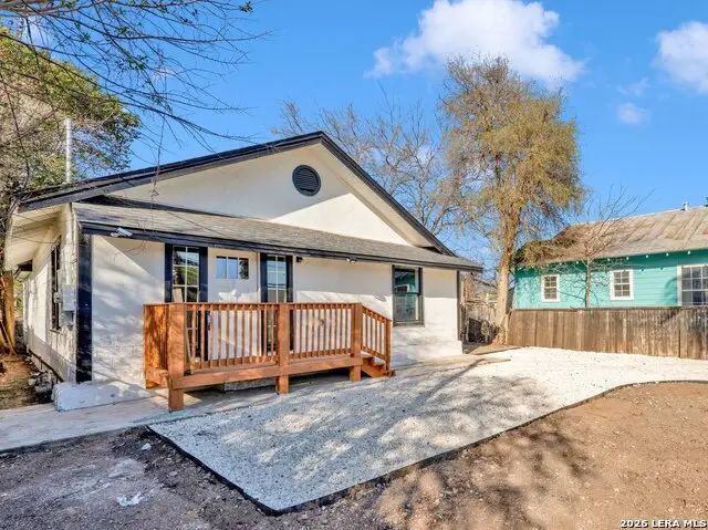 439 W Lubbock, San Antonio, TX 78204 - #2