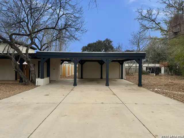 1228 E San Marcos St, Pearsall, TX 78061 - #3