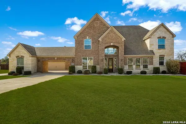 588 Texas, Castroville, TX 78009