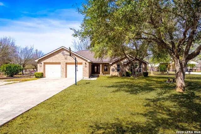248 Hunters Dawn Dr, La Vernia, TX 78121 - #1