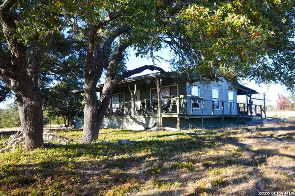 3527 Stapp Ranch, Mountain Home, TX 78058