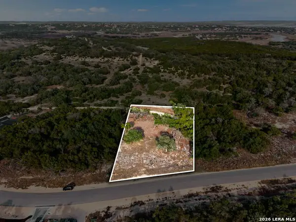 1870 Paradise Pkwy, Canyon Lake, TX 78133