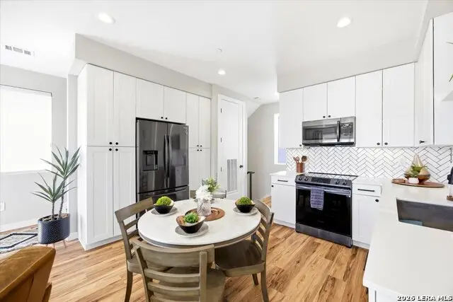 1208 N Academy Ave #UNIT 2201, New Braunfels, TX 78130 - #3