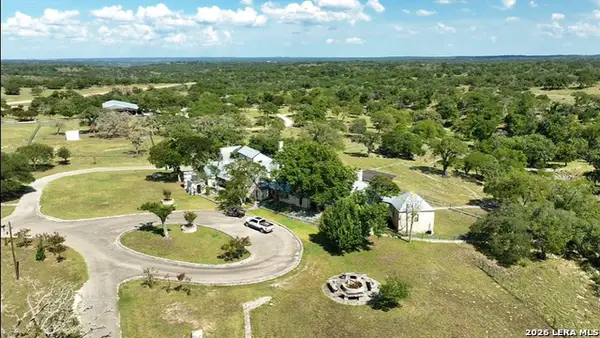 2951 Fall Creek Rd, Kerrville, TX 78028