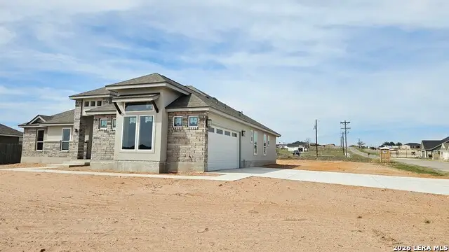 105 Oakmont Ln, La Vernia, TX 78121 - #3