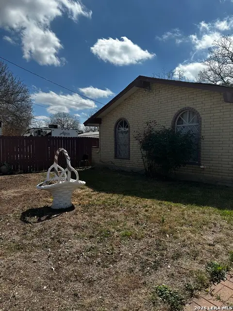 238 Bristol, San Antonio, TX 78214