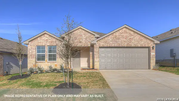 305 Cottonmouth Lane, Seguin, TX 78155