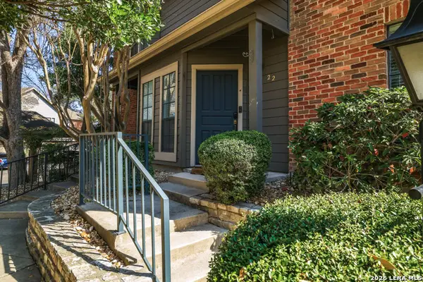 22 Chapel Hill #22, San Antonio, TX 78240