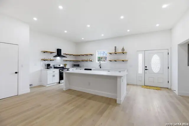 4344 Mountain Pass, Von Ormy, TX 78073 - #3