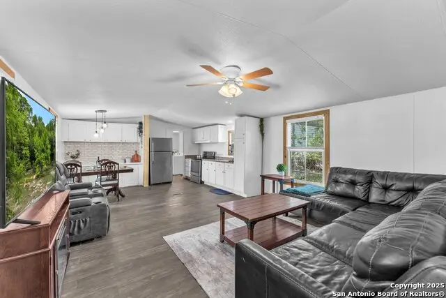 337 Buckhorn Dr, Canyon Lake, TX 78133 - #3