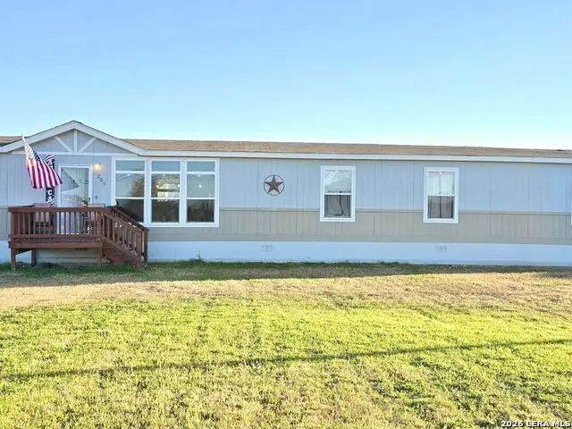 250 County Road 4631, Hondo, TX 78861 - #1