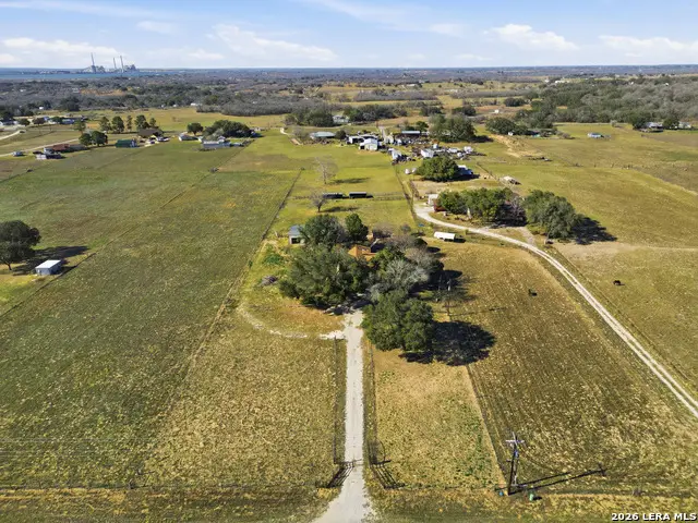 231 Bluebonnet Ln, San Antonio, TX 78223 - #1