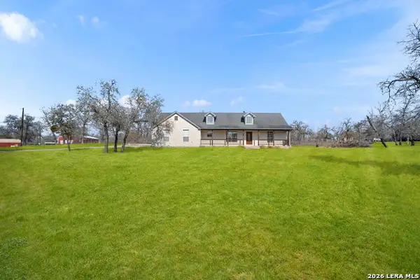 11560 Fm 775, Floresville, TX 78114