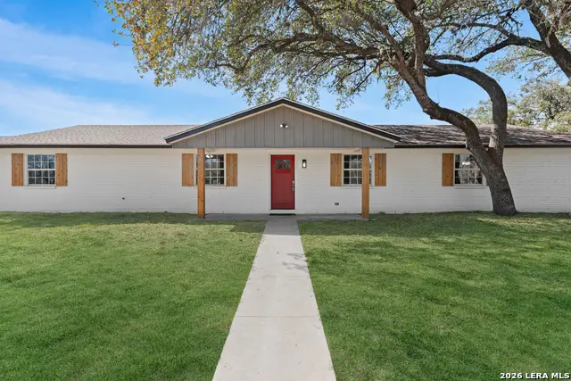 113 Crestline, Pleasanton, TX 78064 - #1