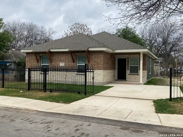 723 S San Bernardo Ave, San Antonio, TX 78237 - #2