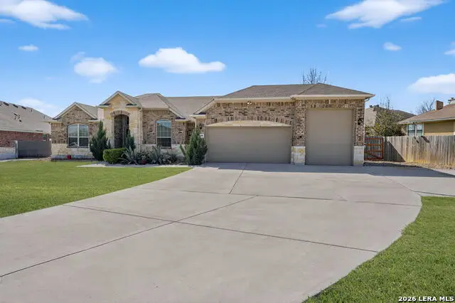 1608 Alvin Cir, New Braunfels, TX 78130 - #2