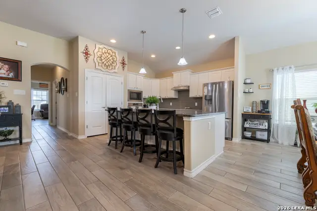 133 Grand View, Floresville, TX 78114 - #2