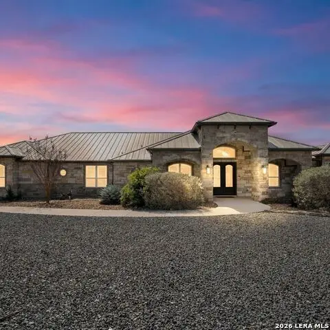 948 Lazy Diamond, Canyon Lake, TX 78133