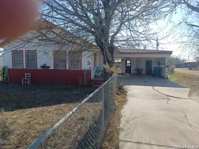 2204 Zanderson, Jourdanton, TX 78026 - #1