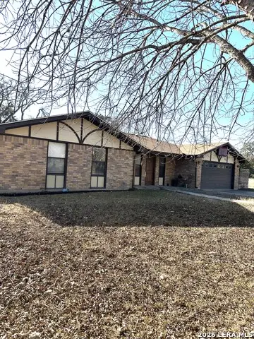 2021 Lime Creek, Kerrville, TX 78028