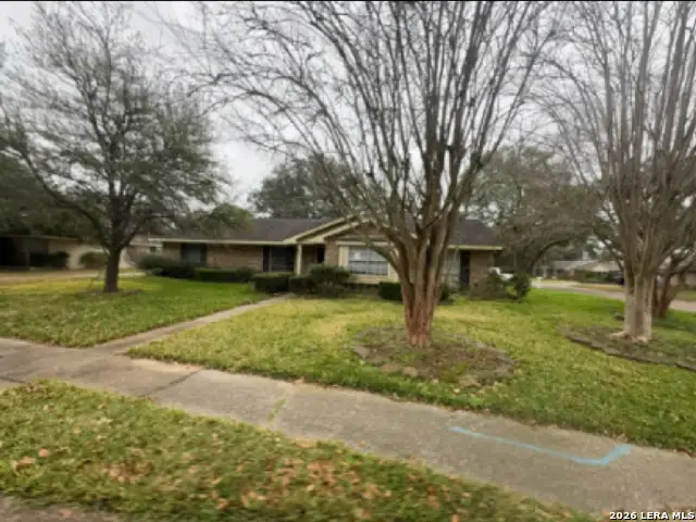 2301 Morning Dr., Baytown, TX 77520 - #3