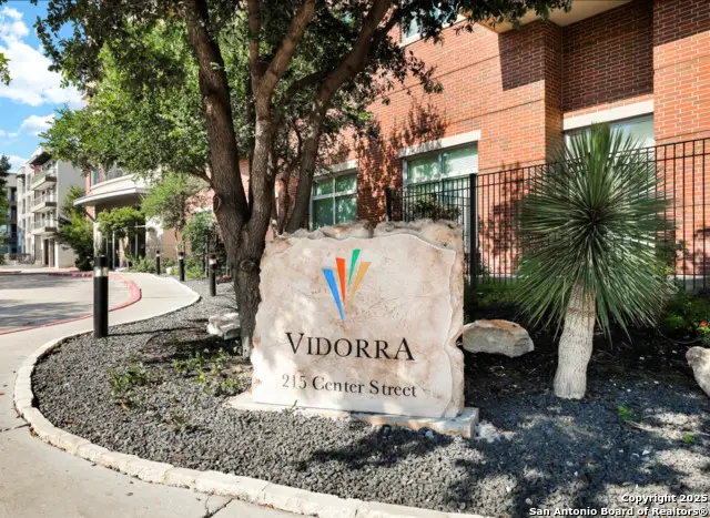 215 Center St #203, San Antonio, TX 78202 - #2