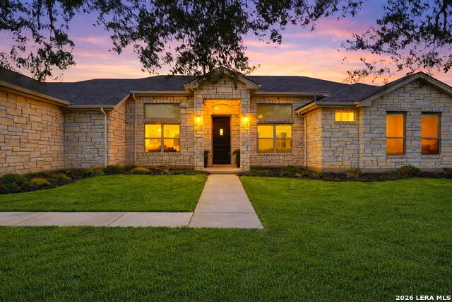 109 W Short Meadow, Lytle, TX 78052 - #2