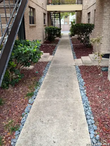 11843 Braesview #403, San Antonio, TX 78213