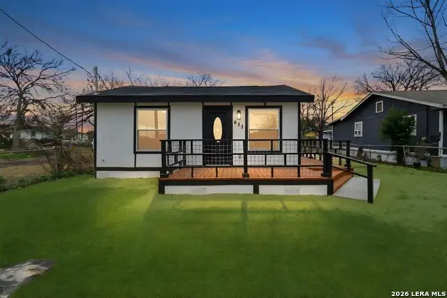 611 N San Ignacio Ave, San Antonio, TX 78228 - #1