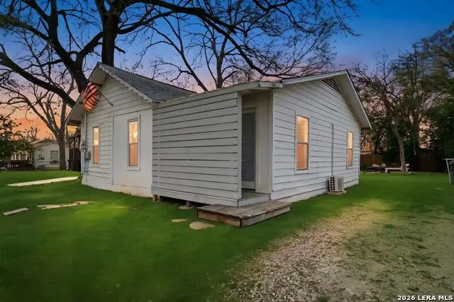 212 Armstrong, San Marcos, TX 78666 - #1