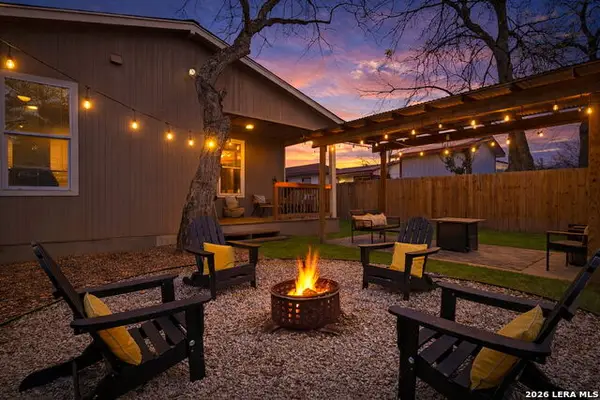 230 Thompson, San Antonio, TX 78225