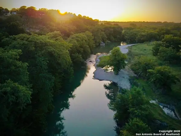 212 Hoskins, Boerne, TX 78006