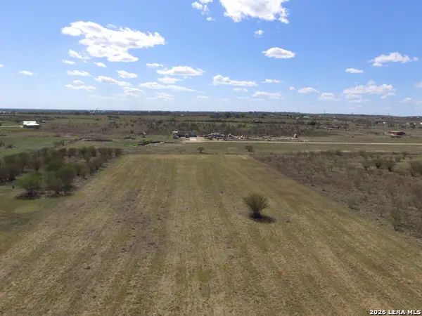 3373 Wetz, Marion, TX 78124