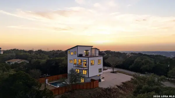 3140 Westview Dr, Canyon Lake, TX 78133